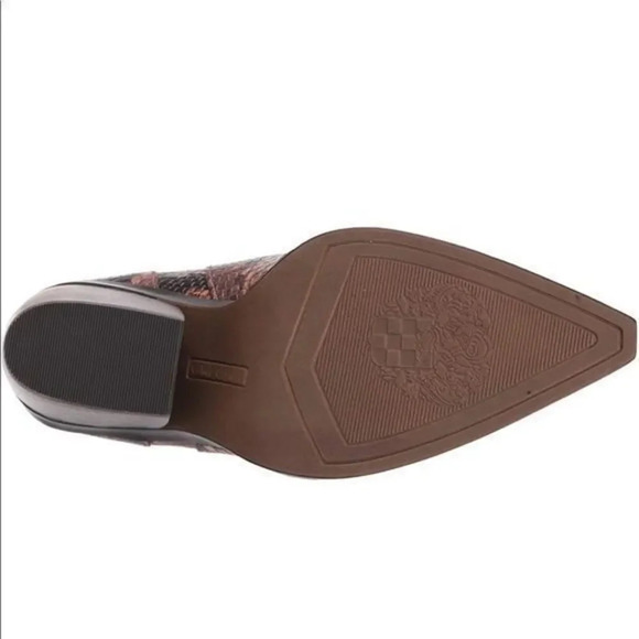 Vince Camuto Women's Gradesha Ankle Boot Fashion NWOT - Picture 4 of 12